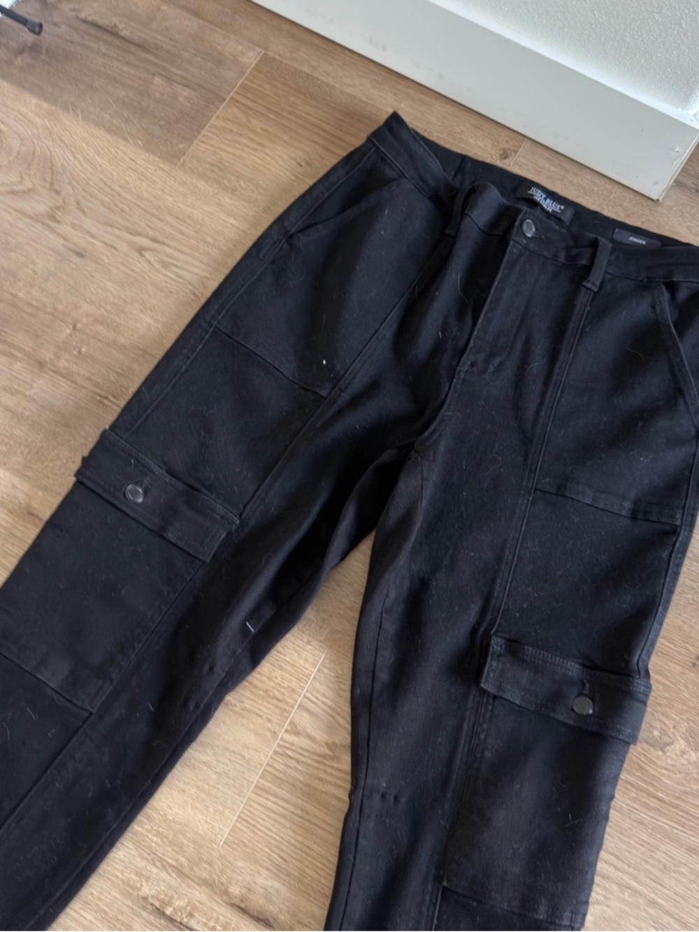Judy Blue Harper High Rise Black Cargo Jogger Pants Size 11/30 Women’s - Picture 4 of 8